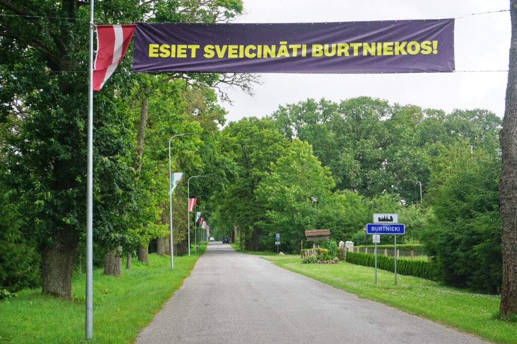 1. augustā – visi uz Burtniekiem!