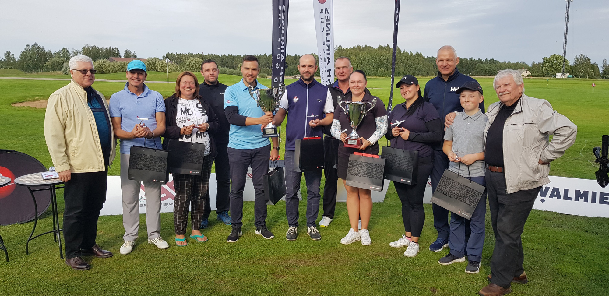 14. LOK prezidentu kauss golfā – Kristapam Matisonam, Valtam Grasbergam un Ivetai Lopatko