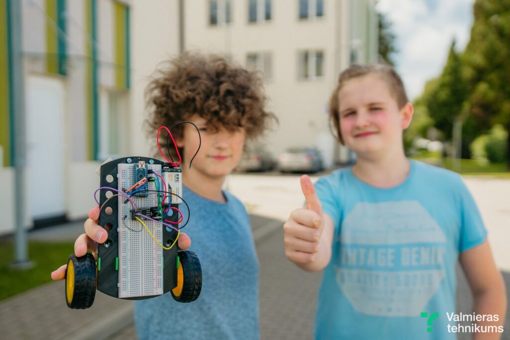 Aicina robotikas nodarbības