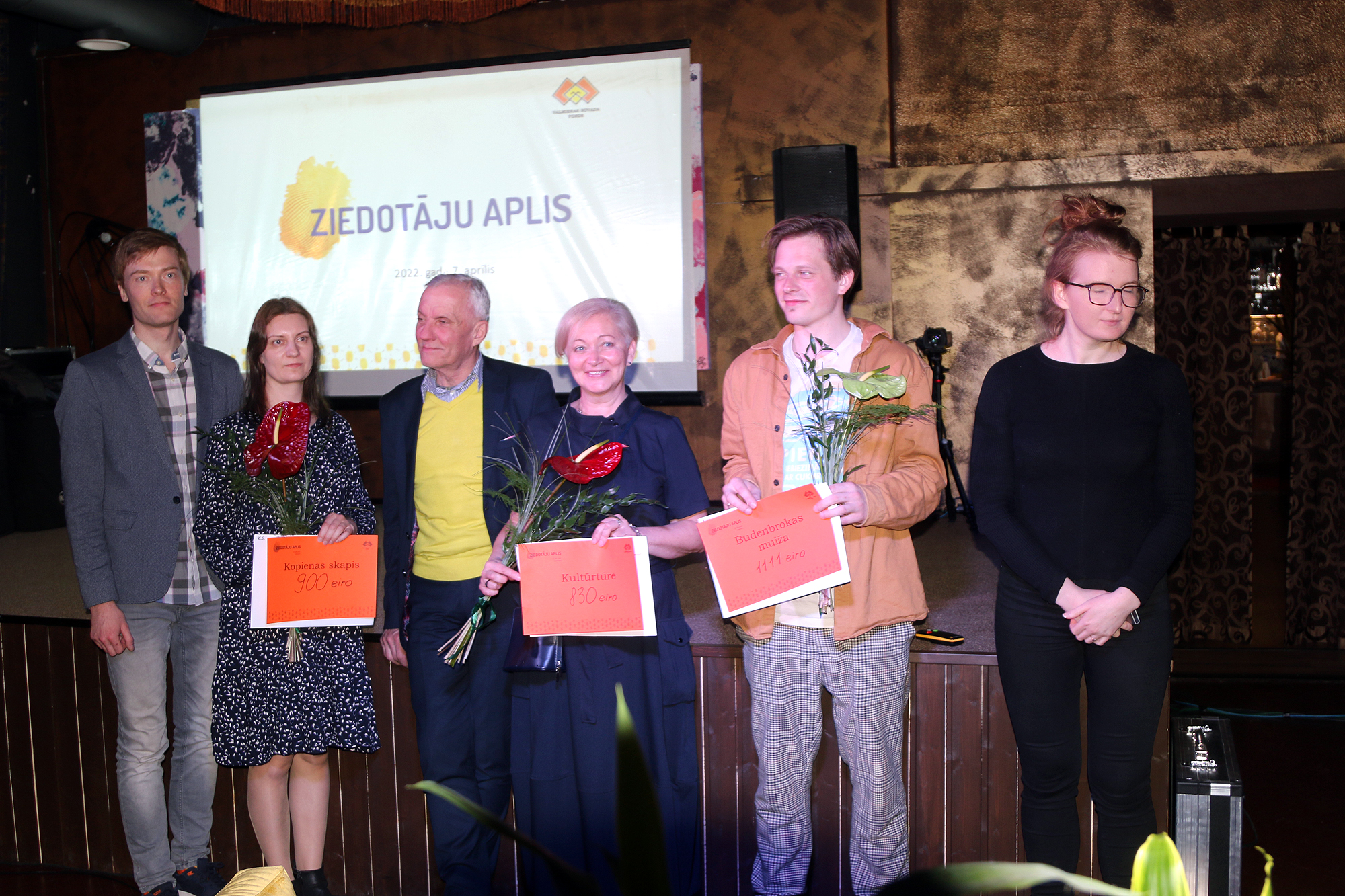 Aizvadīts piektais Ziedotāju aplis