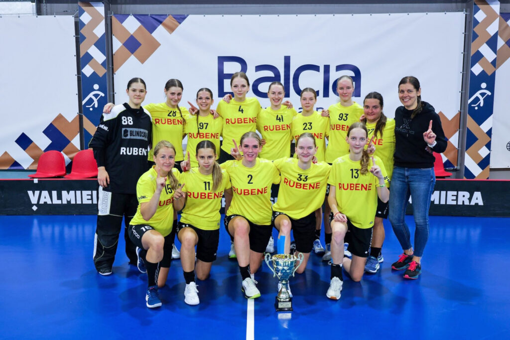 Aizvadīts starptautiskais florbola turnīrs «Latvian Open 2025»