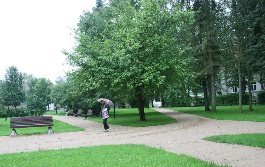 Ar domu par sakoptību