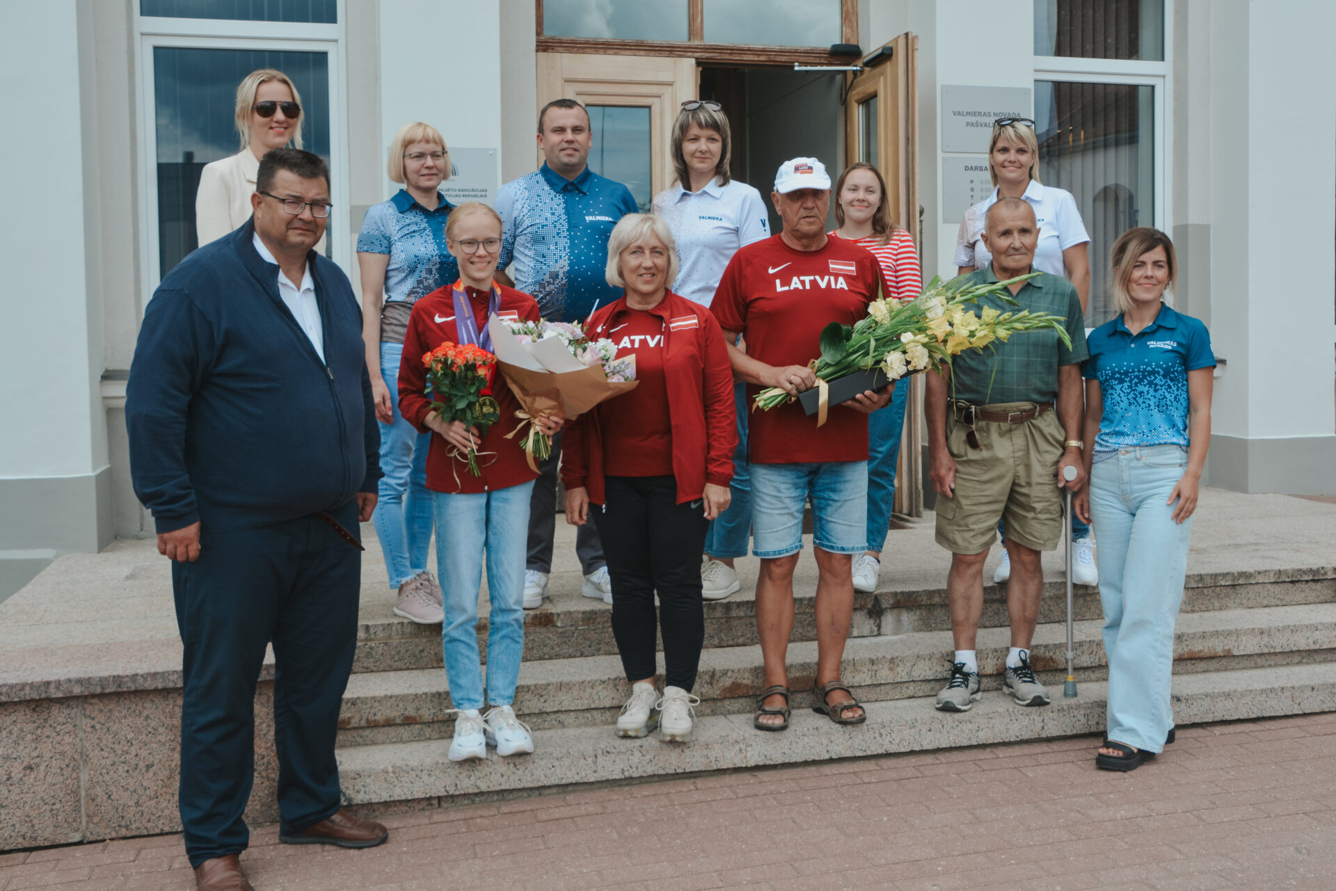 Ar zelta godalgām no Jeruzalemes