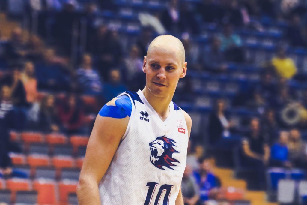 Basketbolisti audzē sastāvu