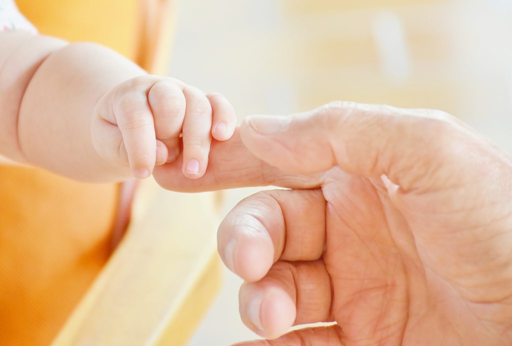 Bērnu invalīdu vecāki cīnās par izturamu dzīvi