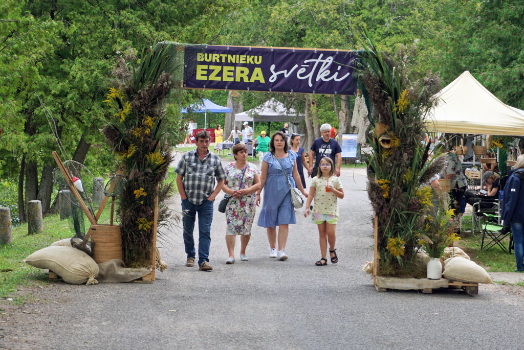 Burtnieku ezera svētkos redzēts un dzirdēts