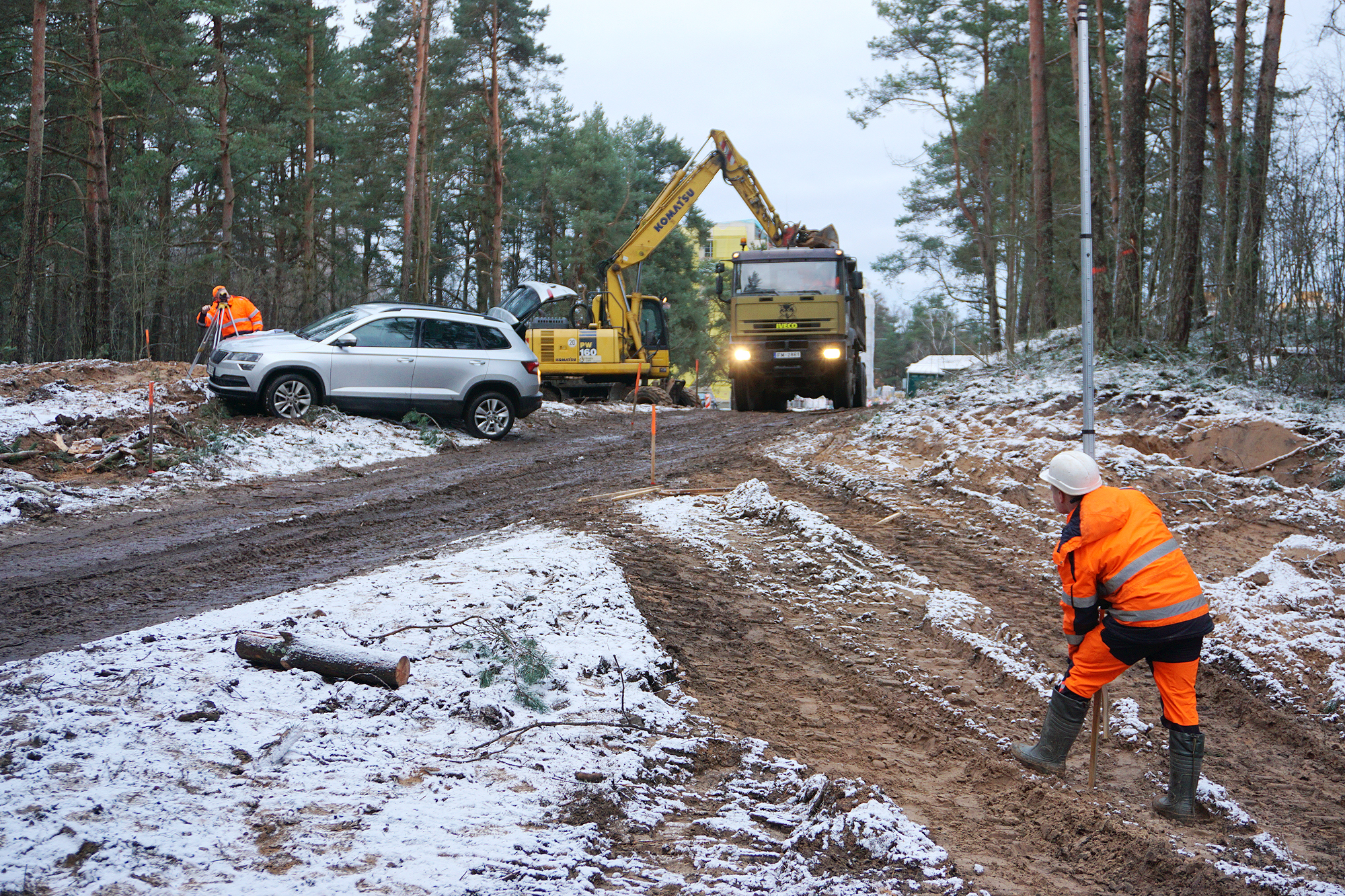 Būvnieki neapstāsies ne brīdi!