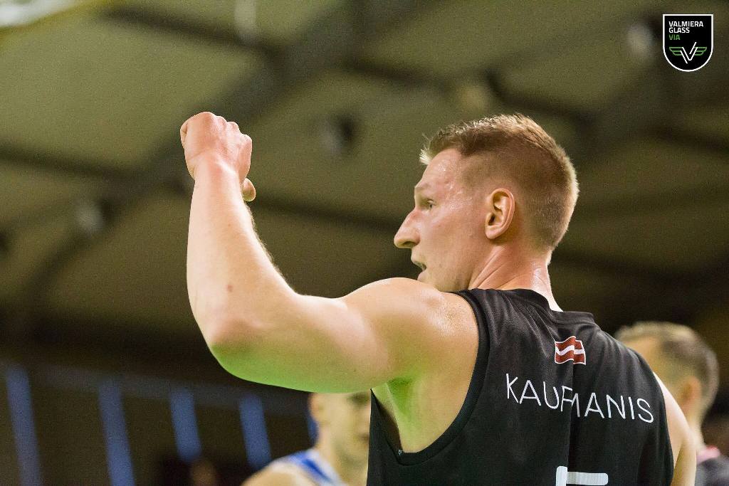 Cienīga piekāpšanās ceturtdaļfinālā