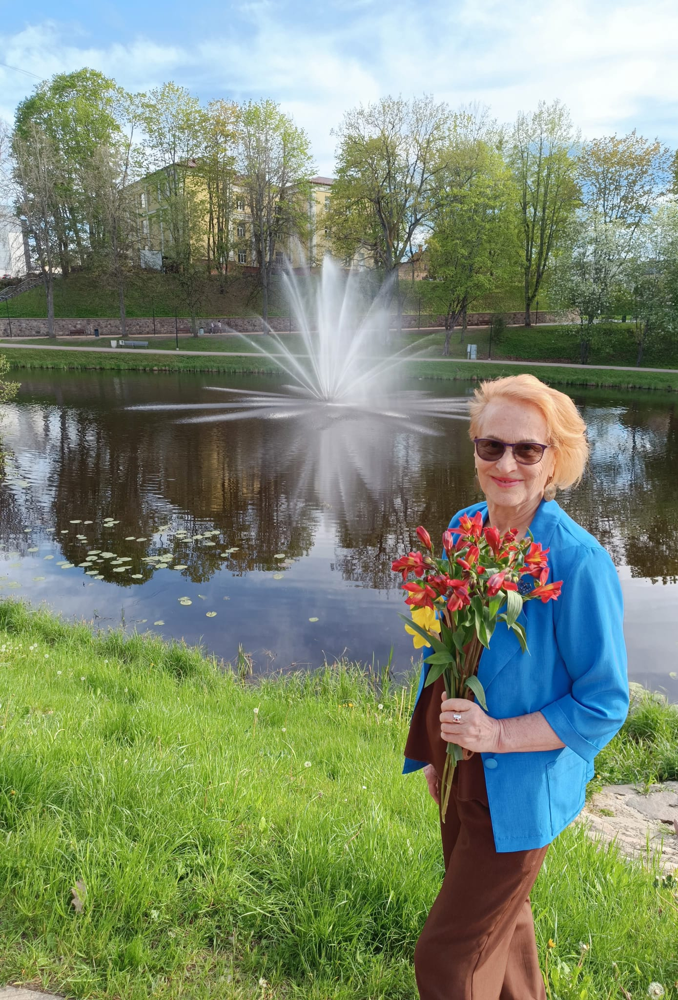 Dievs teica – pietiek. Stāsts par darbu, sapņiem un cenu