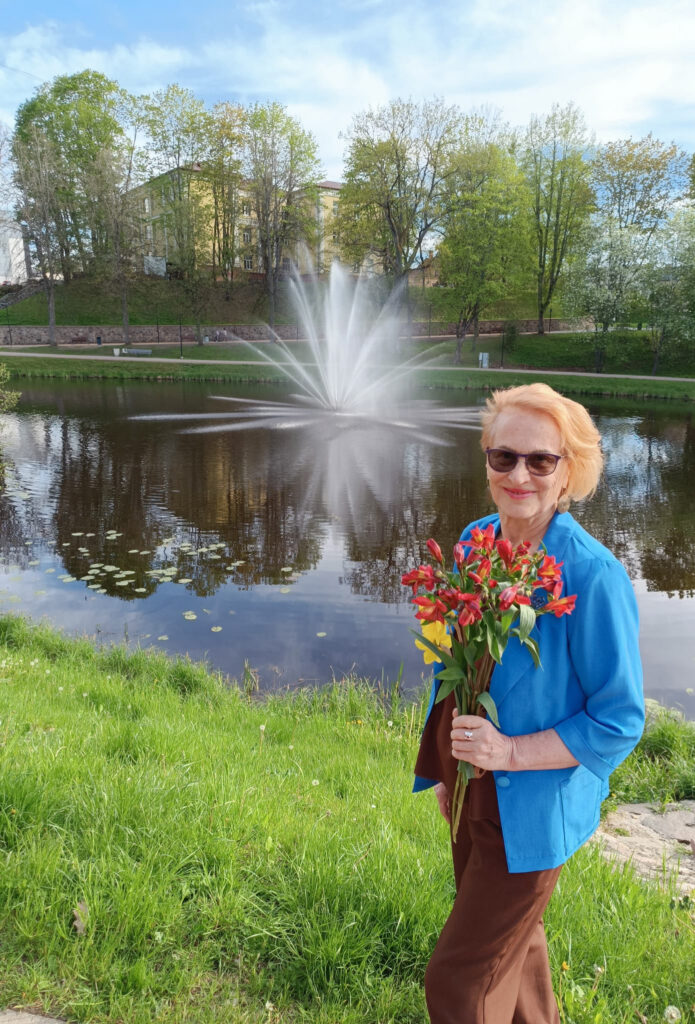 Dievs teica – pietiek. Stāsts par darbu, sapņiem un cenu