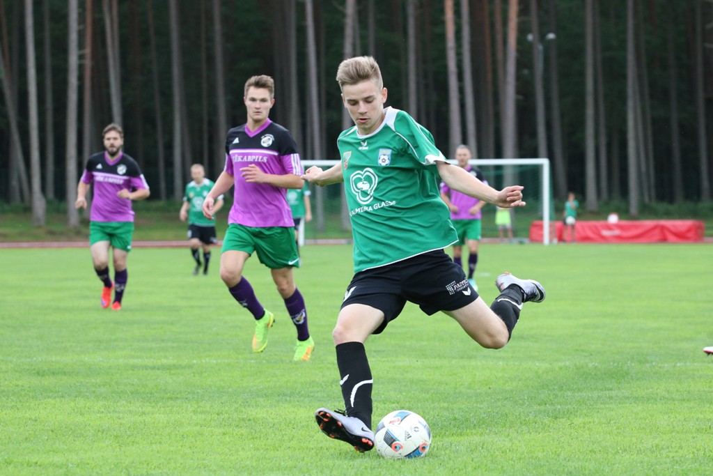 Divas graujošas uzvaras pirms cīņas ar Rēzekni
