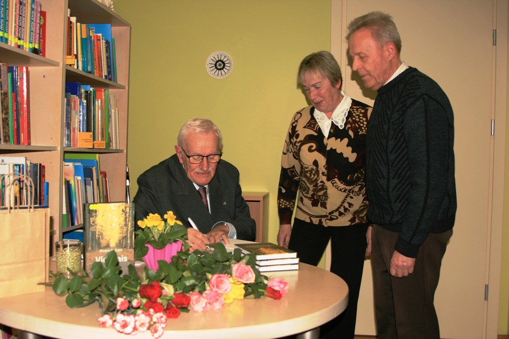 Dzeju latvieši mīl