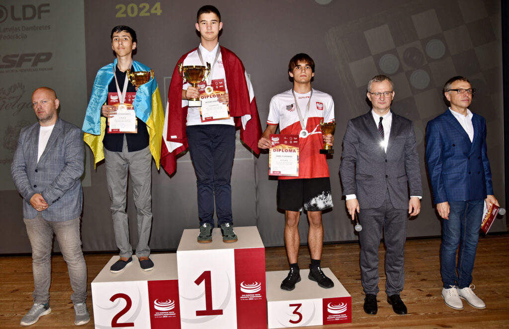 Eiropas čempionātā dambretē