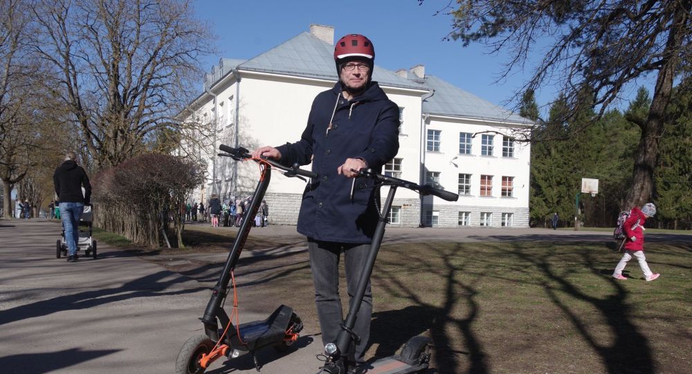 Elektriskais skrejritenis – satiksmē negaidīts