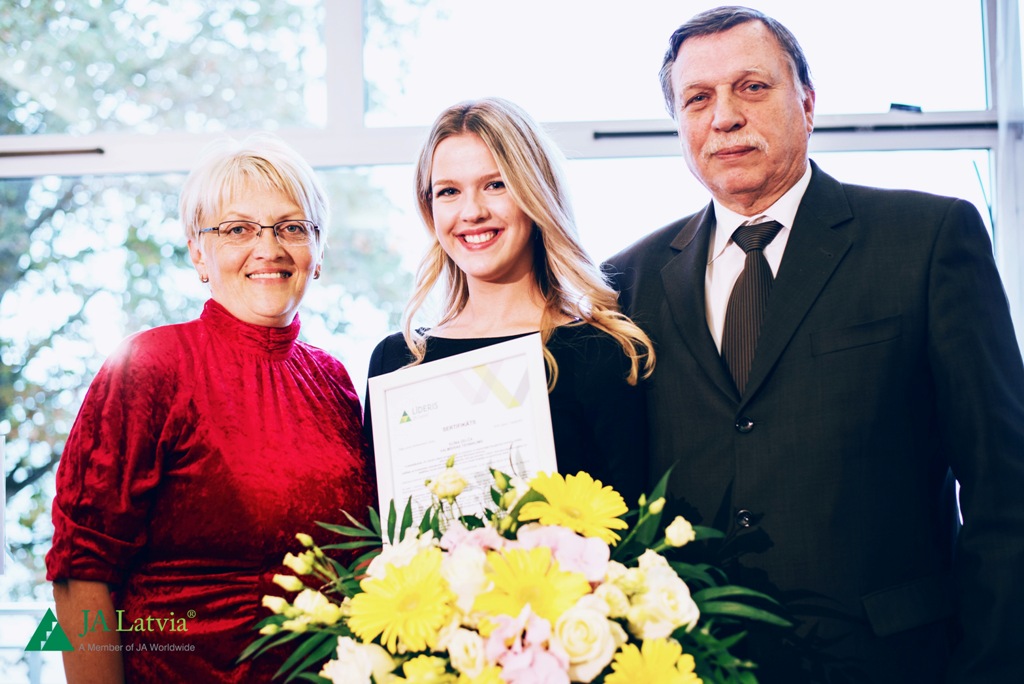 Elīna Zelča — jauno Latvijas līderu vidū