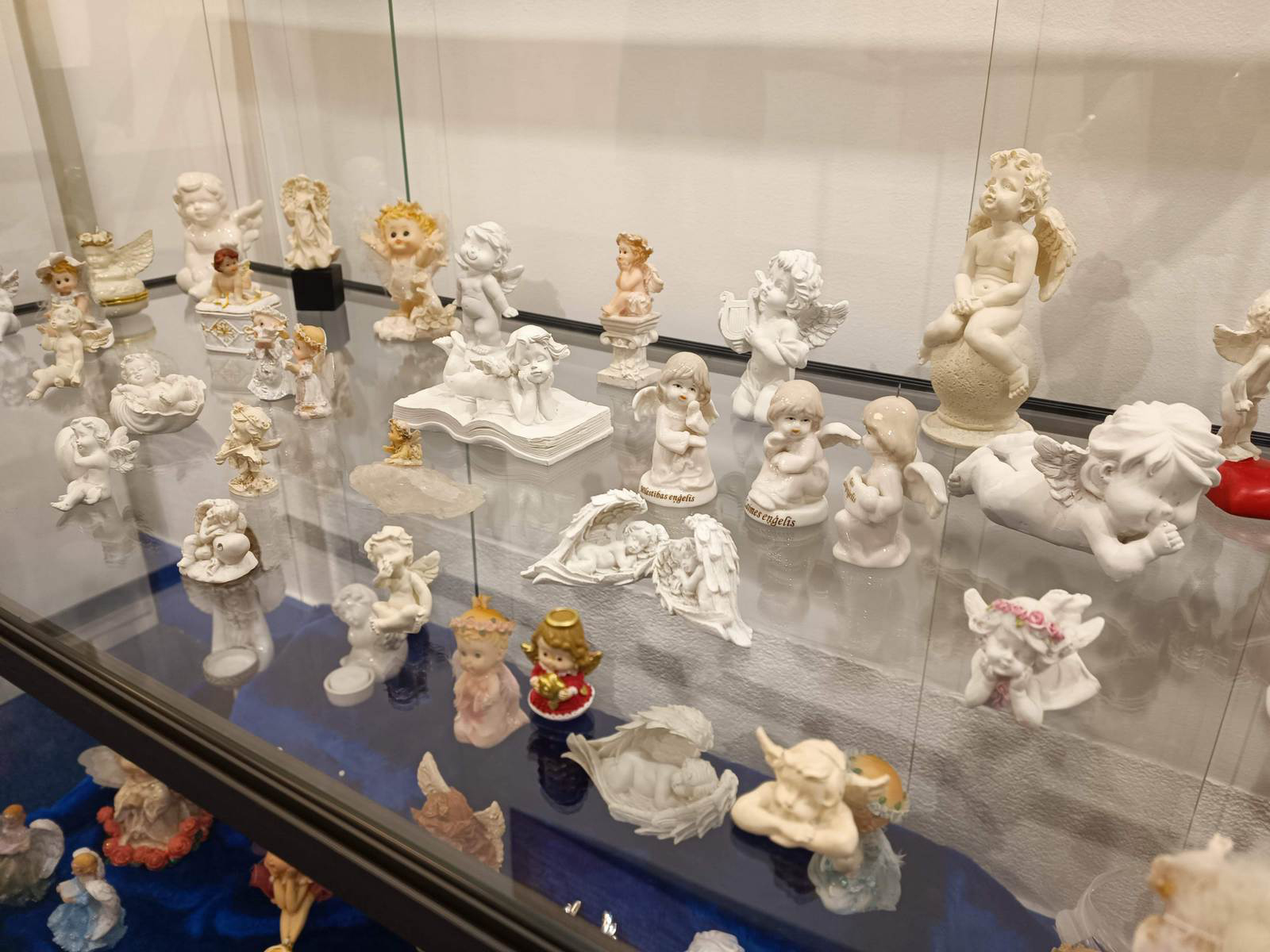 Eņģeļu izstāde Naukšēnu Cilvēkmuzejā
