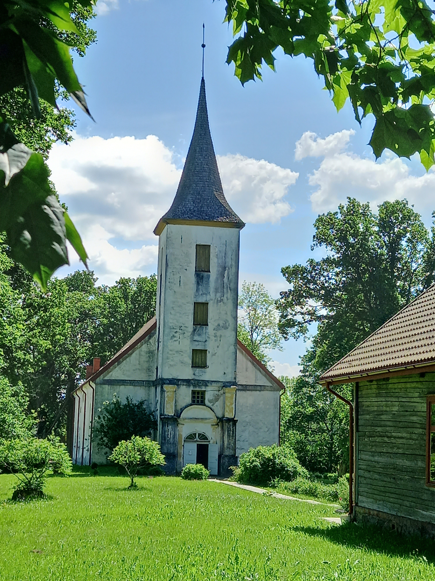 Ēveles vertikālā dominante