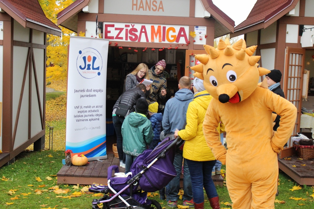 Ezītis —  jauniešu idejām
