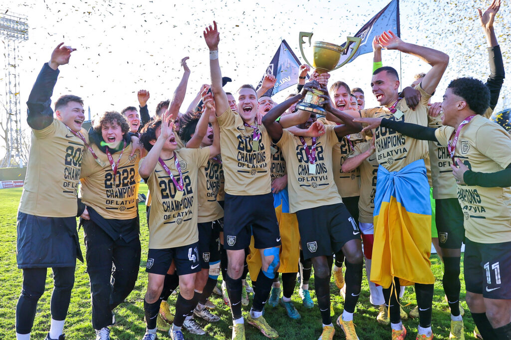 Futbola klubam – jau 30