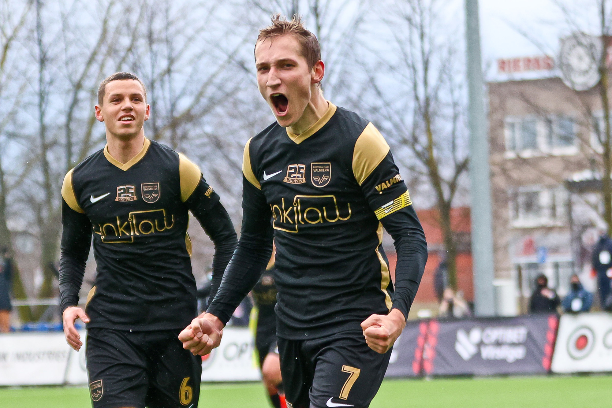 Futbolisti sezonu sāk ar uzvaru