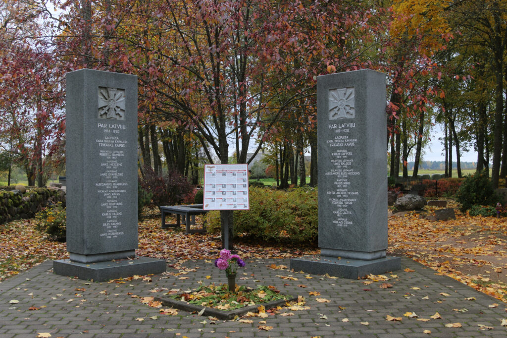 Gaida Latvijas svētku mēnesi