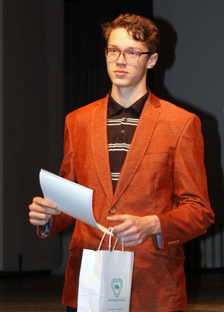 Gaišais prāts — Andris