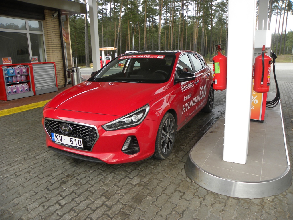 Hyundai i30 — laba kombinācija