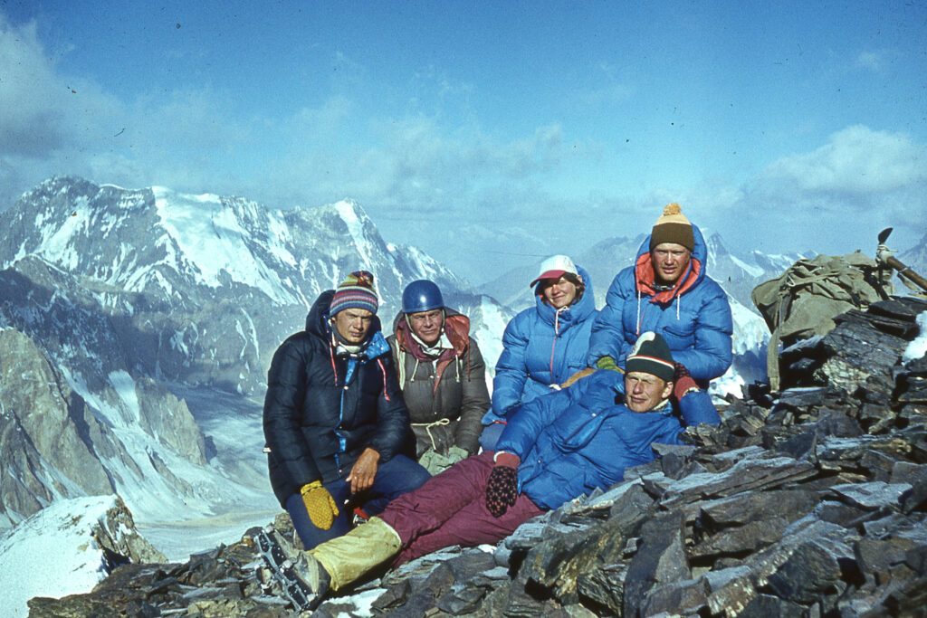 Iespējams, labākie ūdens tūristi  starp kalnu tūristiem. 1987. gads. II