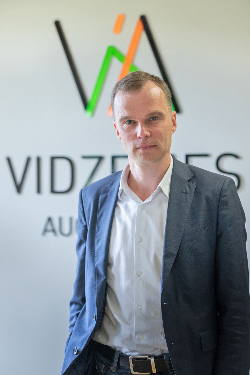Jānosauc vārdā cilvēka kodols