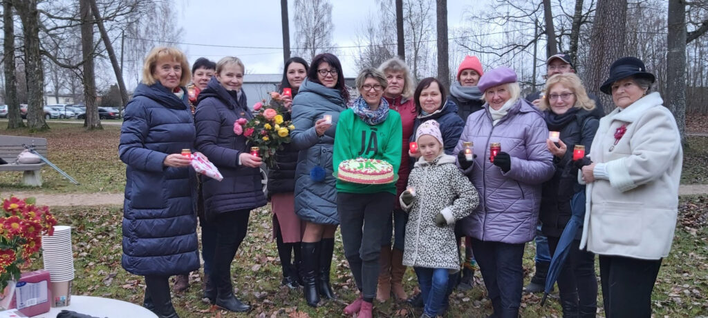 Jāņparks zeļ un plaukst