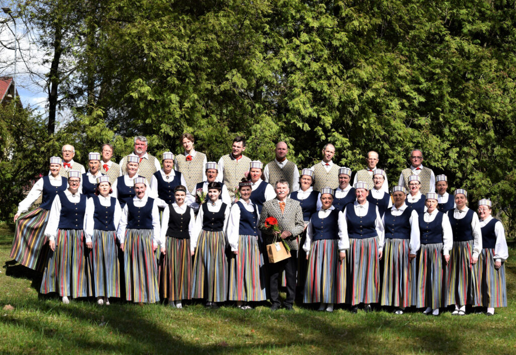 Jauktais koris «Trikāta» – dziedāšanas tradīciju turpinātājs