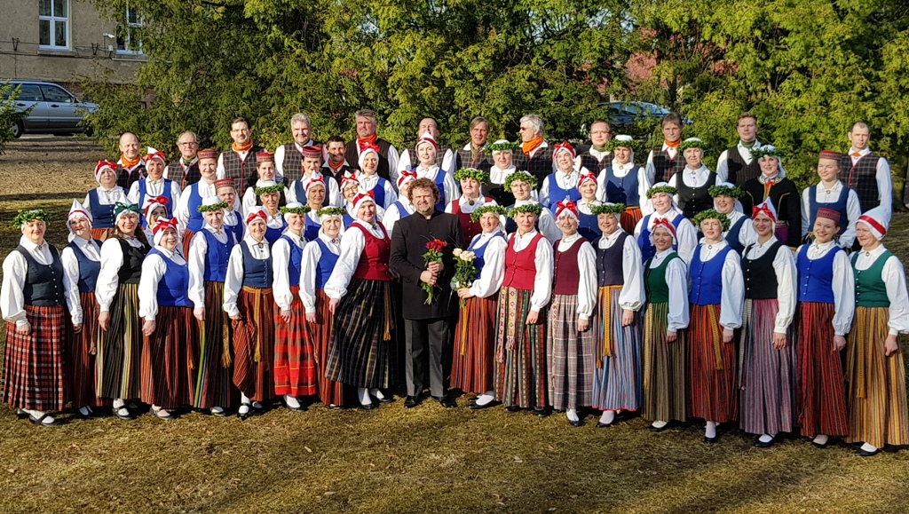 Jauktais koris Valmiera — vienā elpā, mūzikā un sajūtā