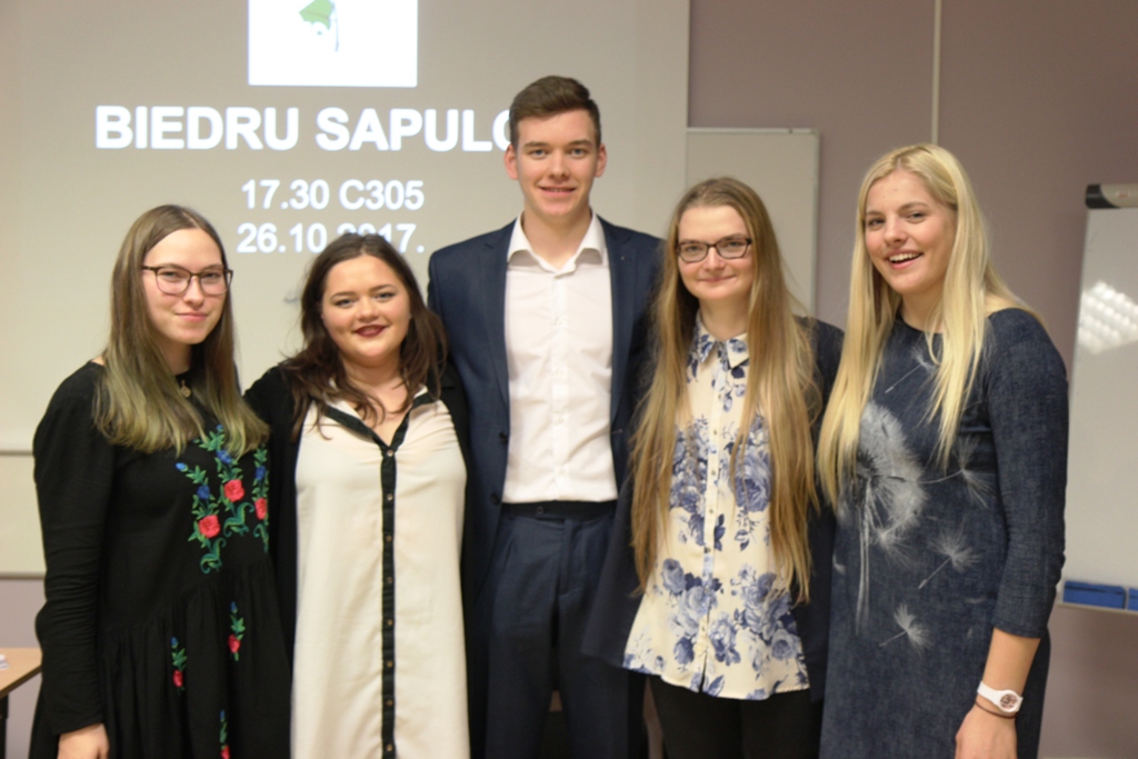 Jauna studentu apvienība — jauni mērķi un sapņi