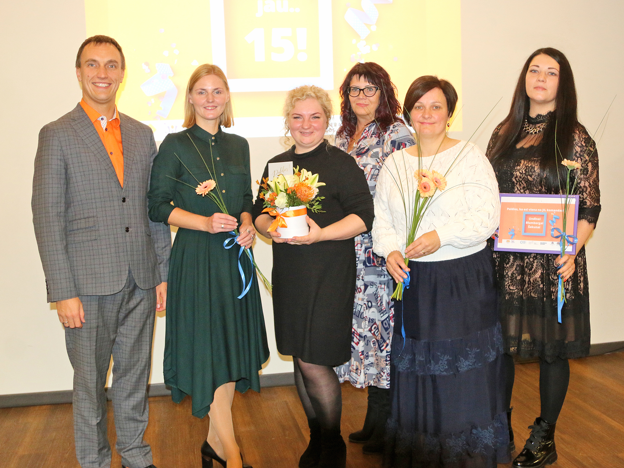 Jauniešu ideju laboratorijai – 15