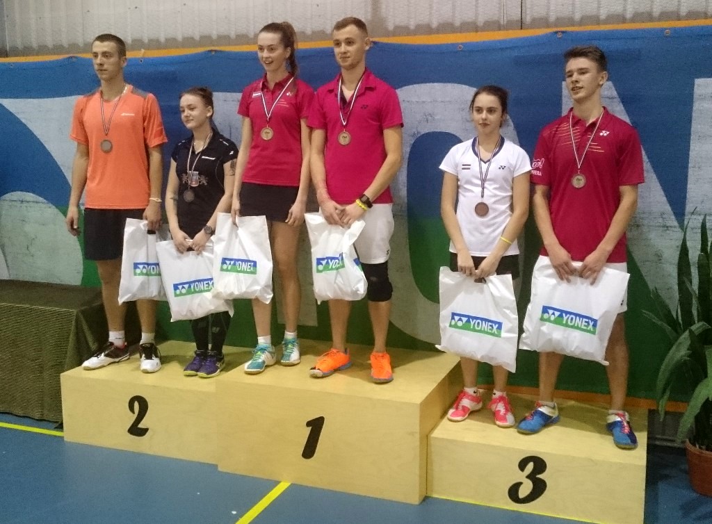Jauno badmintonistu čempionātā