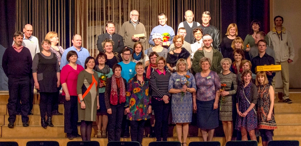Jestra amatierteātru izrāžu parāde