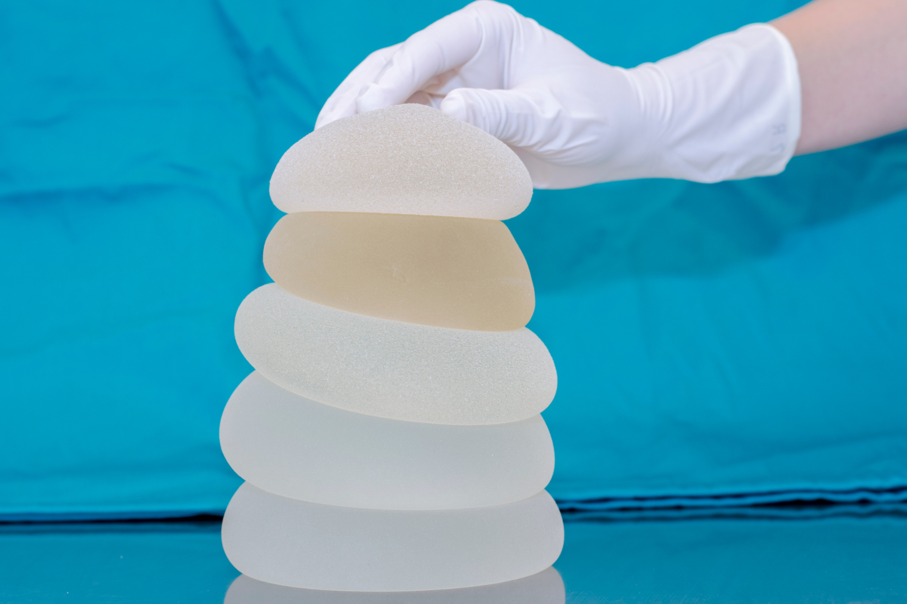 Kā izvēlēties krūšu implantus atbilstoši savām vēlmēm?