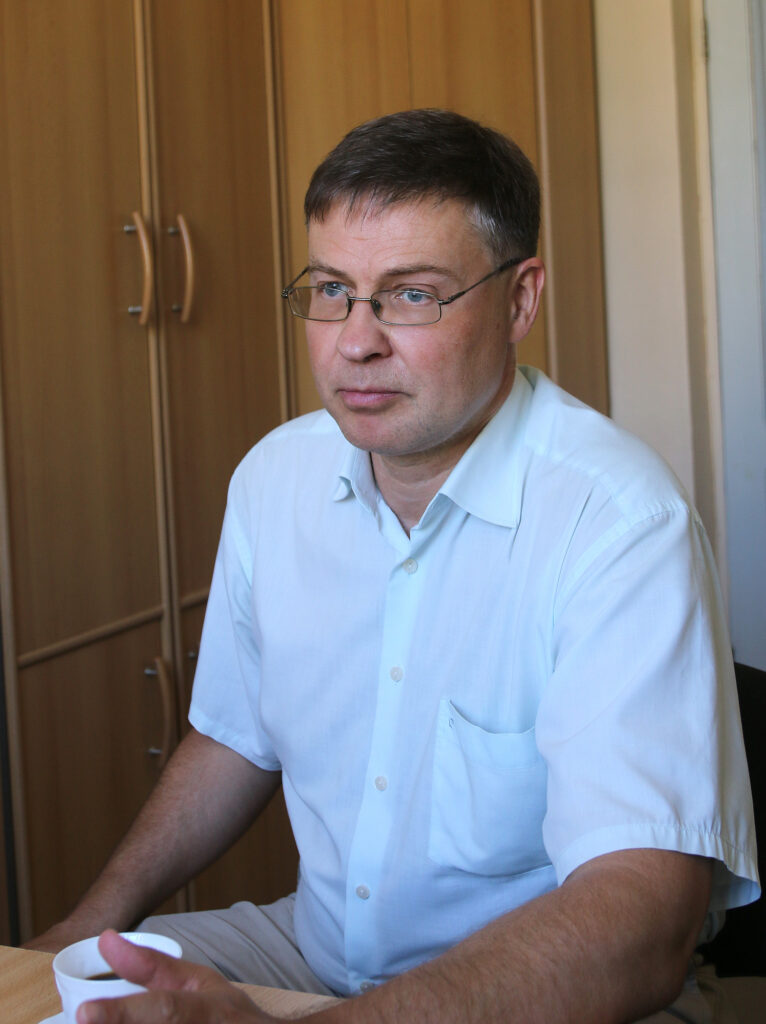 Kad situācija liek mainīt taktiku