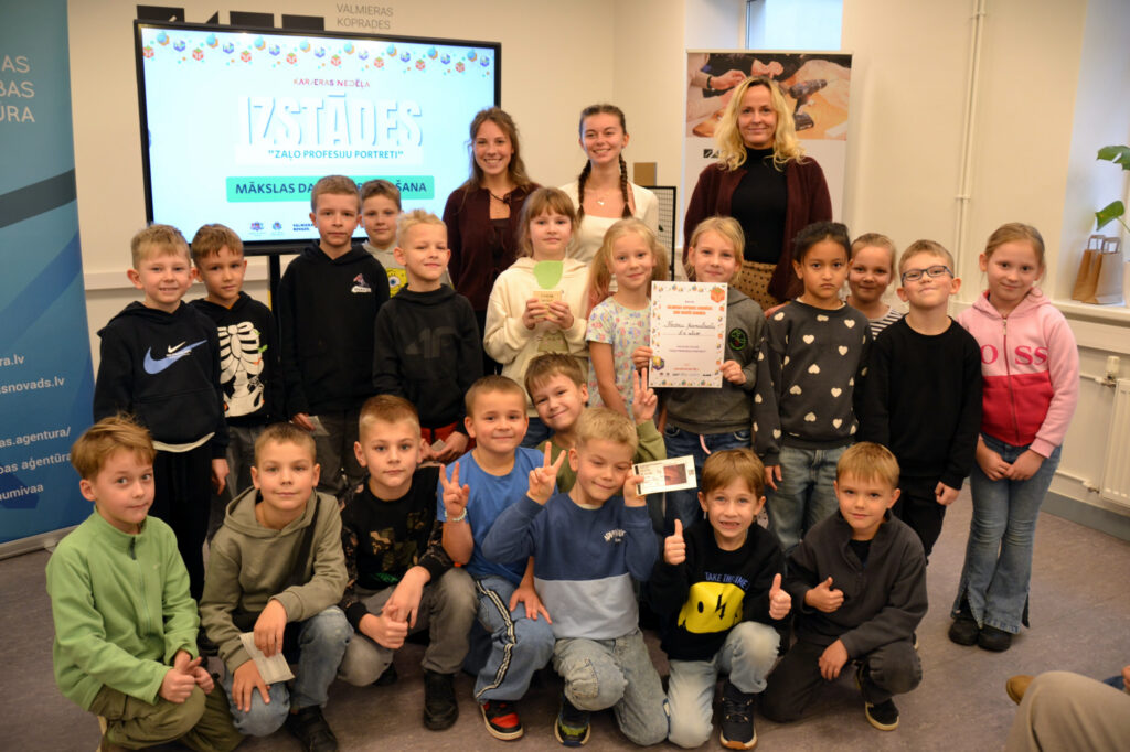 Karjeras nedēļa Valmieras novadā iedvesmo skolēnus domāt par «zaļajām» profesijām