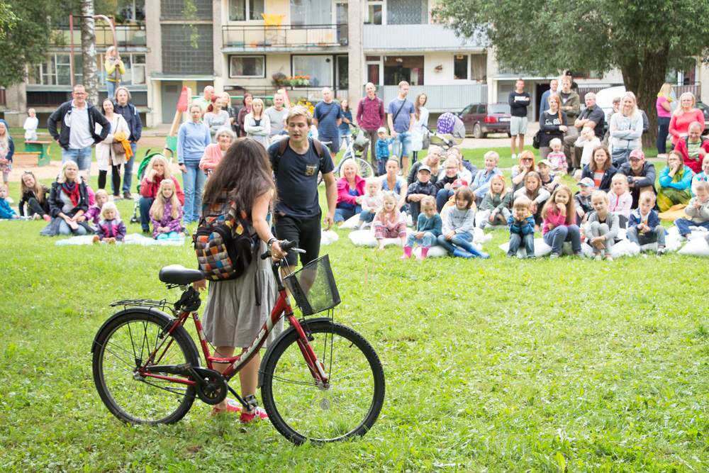 Kļūt par starptautisku vasaras teātra festivālu