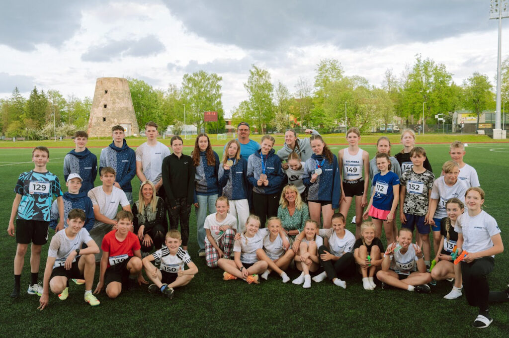 LVS X MAXIMA četrcīņas kausā uzvar Valmieras Sporta skola