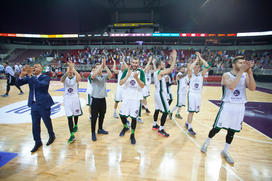 Laimes māte — ar Valmieras basketbolistiem