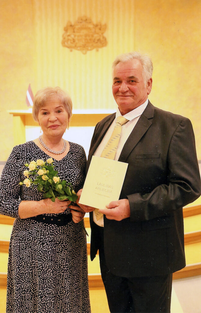 Latviski pamatīgi. Ozoli