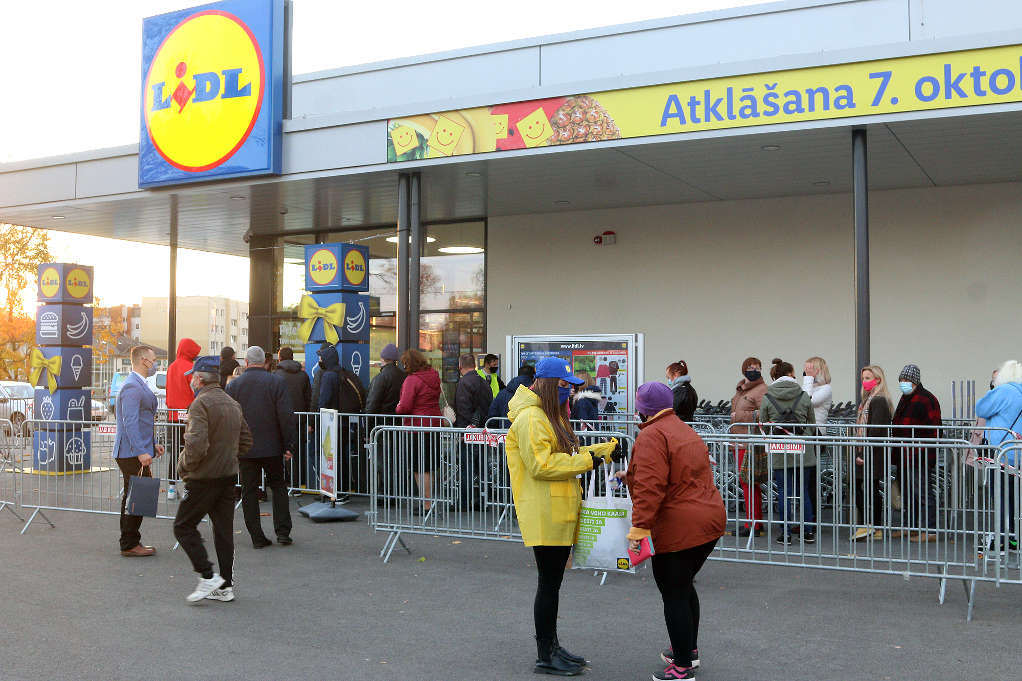 “Lidl” durvis ver arī Valmierā