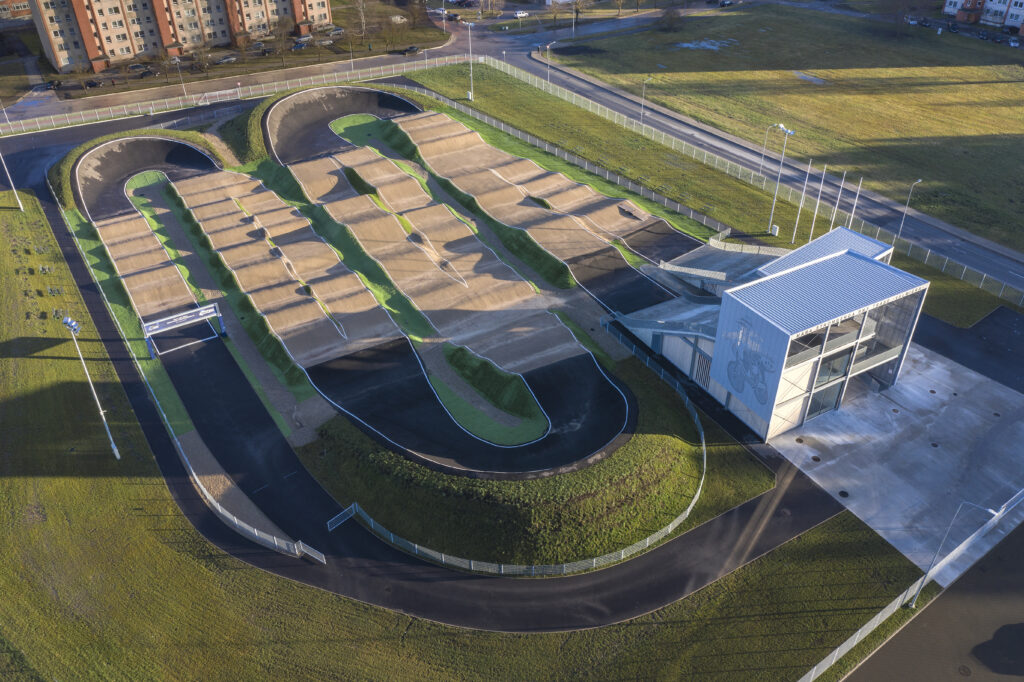 Māra Štromberga BMX trasei «Valmiera» – Latvijas Būvniecības gada balva!