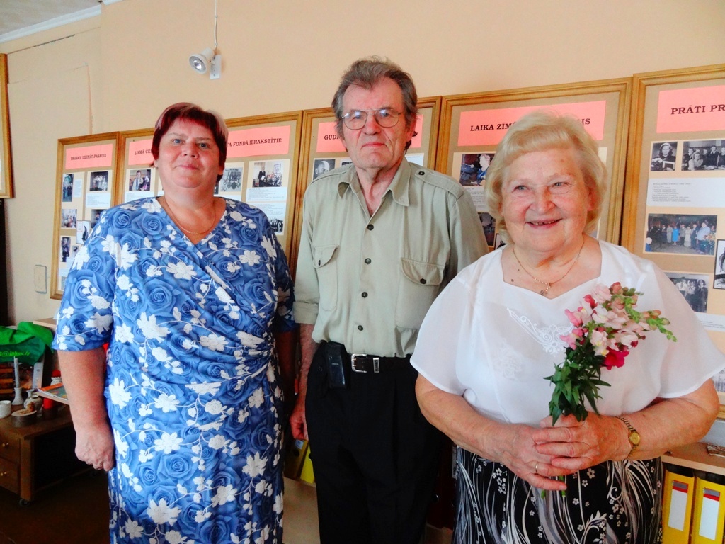 Maz cits par citu zinām