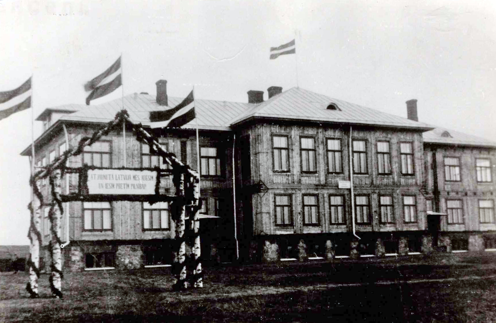 Mūsu skolai – 88
