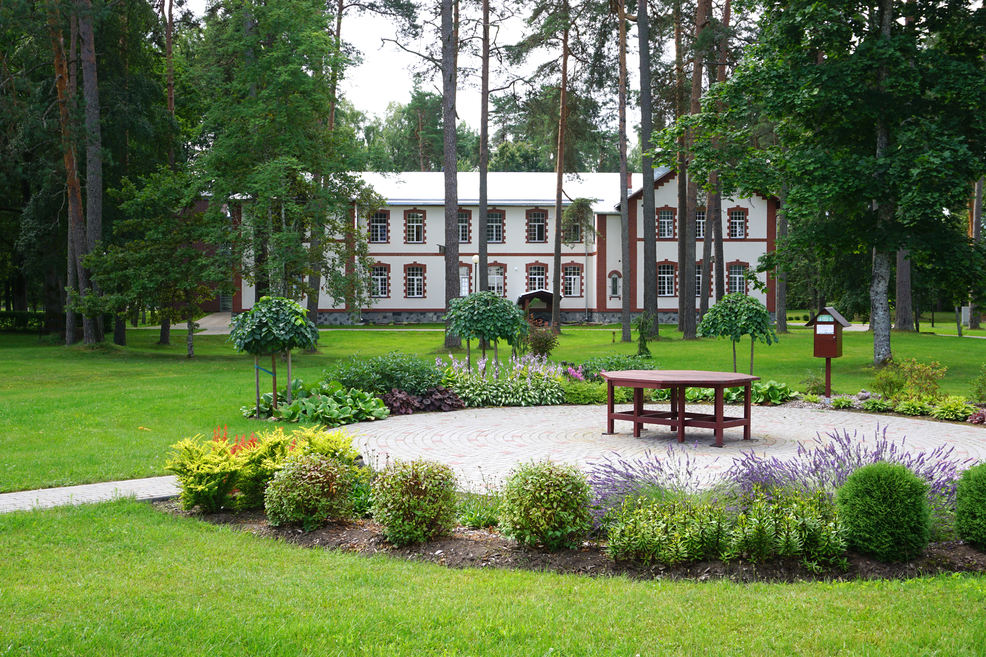 No “Annas mājas” uz “Marijas māju”