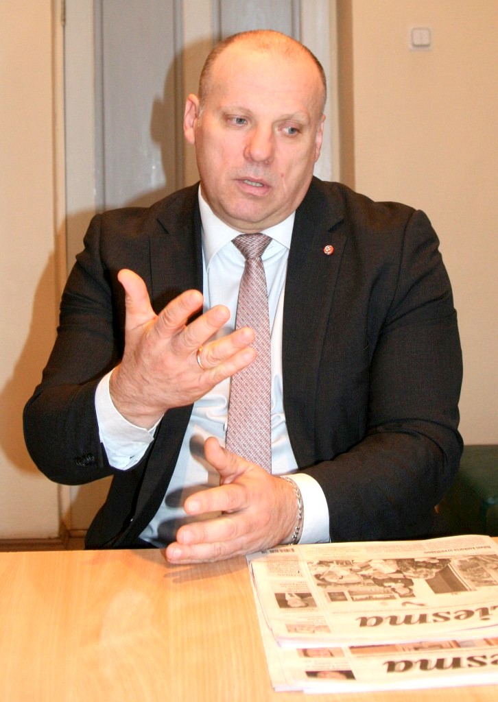 No dižkareivja — par ministru