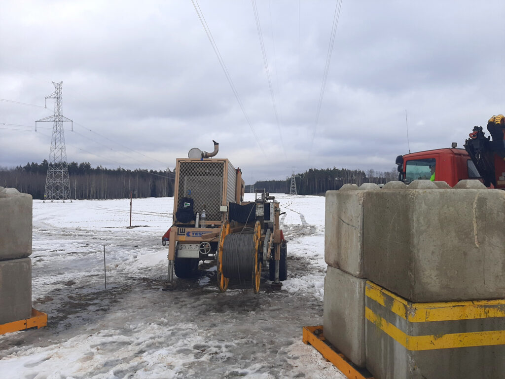 Noslēgumam tuvojas viens no sinhronizācijai būtiskajiem projektiem – 330 kV elektropārvades līnijas Valmiera-Tsirgulīna izbūve